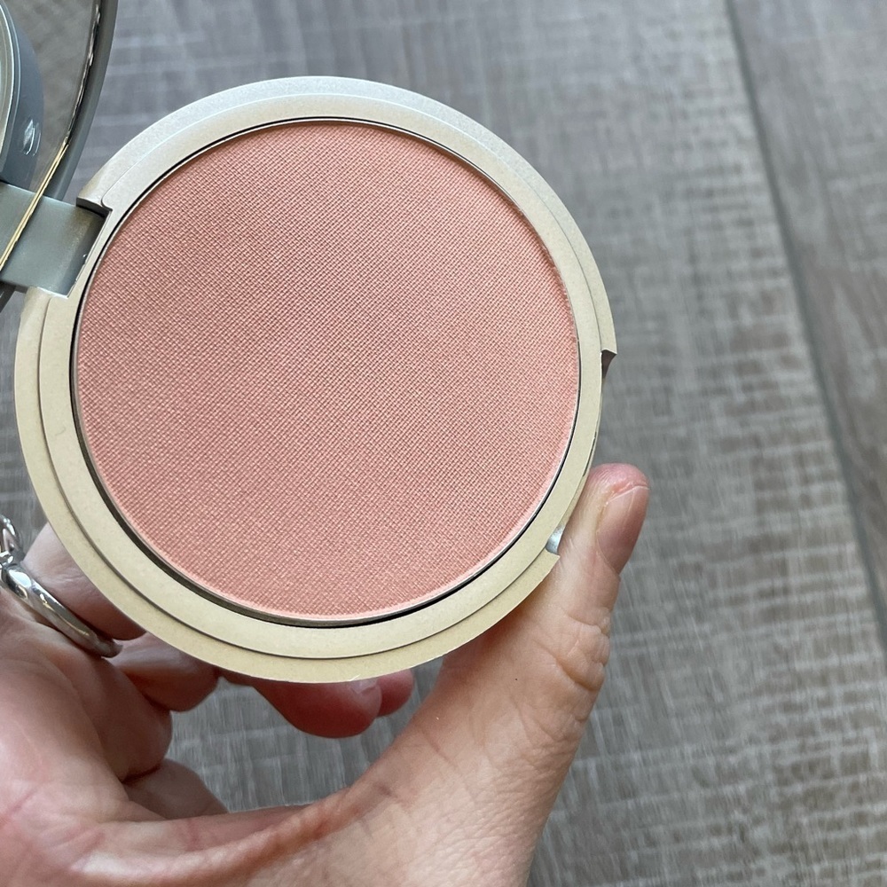 TheBalm Cindy-Lou Manizer Highlighter & Shadow - Picture 3 of 4